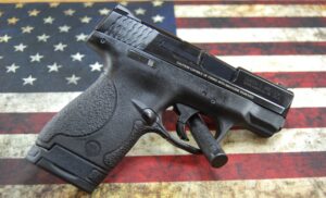 Smith & Wesson M&P 9 Shield – 9mm - 3” barrel – Near Mint Condition